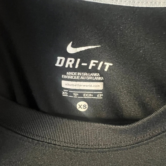 NIKE Run Logo Dri-Fit Crew-Neck T-Shirt Size XS - Picture 3 of 7